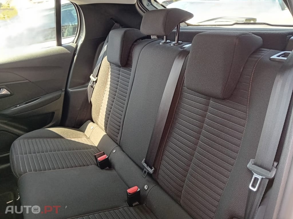 Peugeot 208 1.2 Puretech Active pack c/IVA