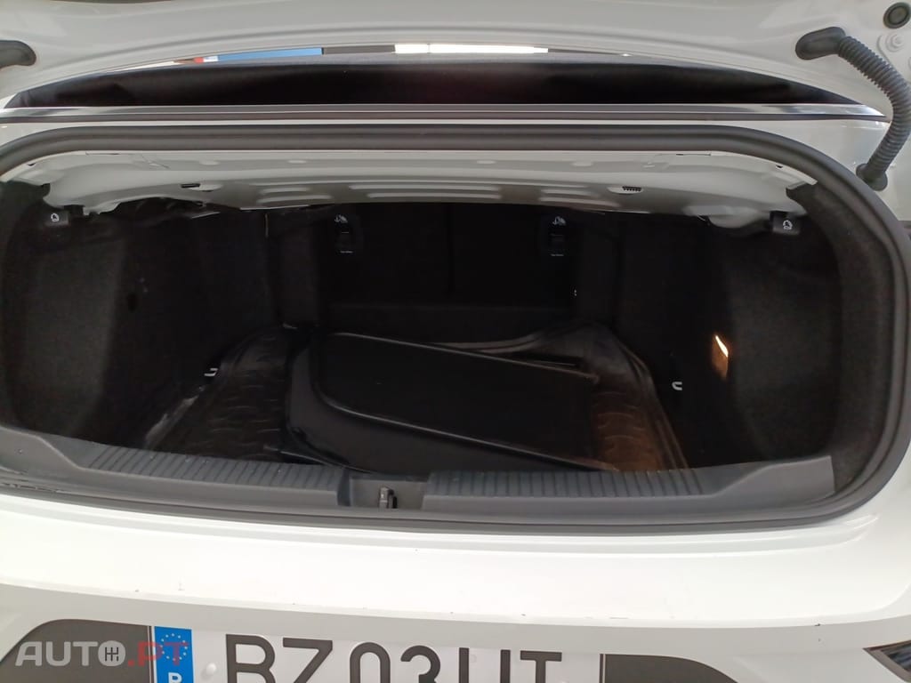 Volkswagen T-Roc 1.0 TSI OPF ACTIVE