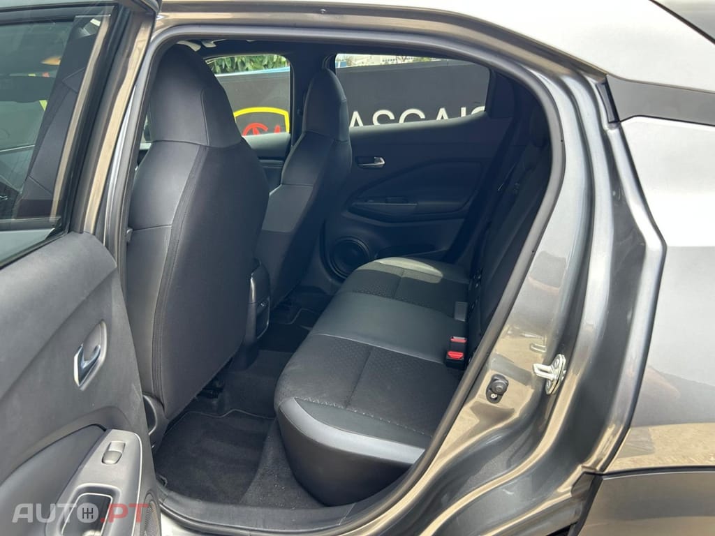 Nissan Juke 1.0 DIG-T DCT N-Connecta