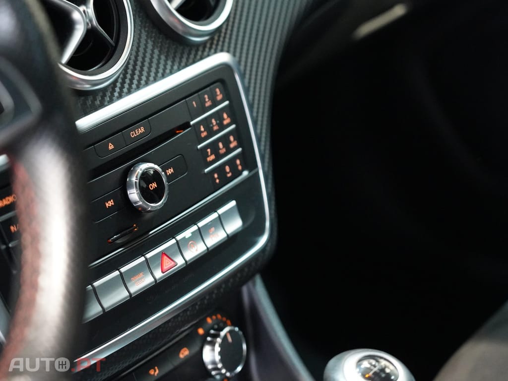 Mercedes-Benz A 160 d AMG Line