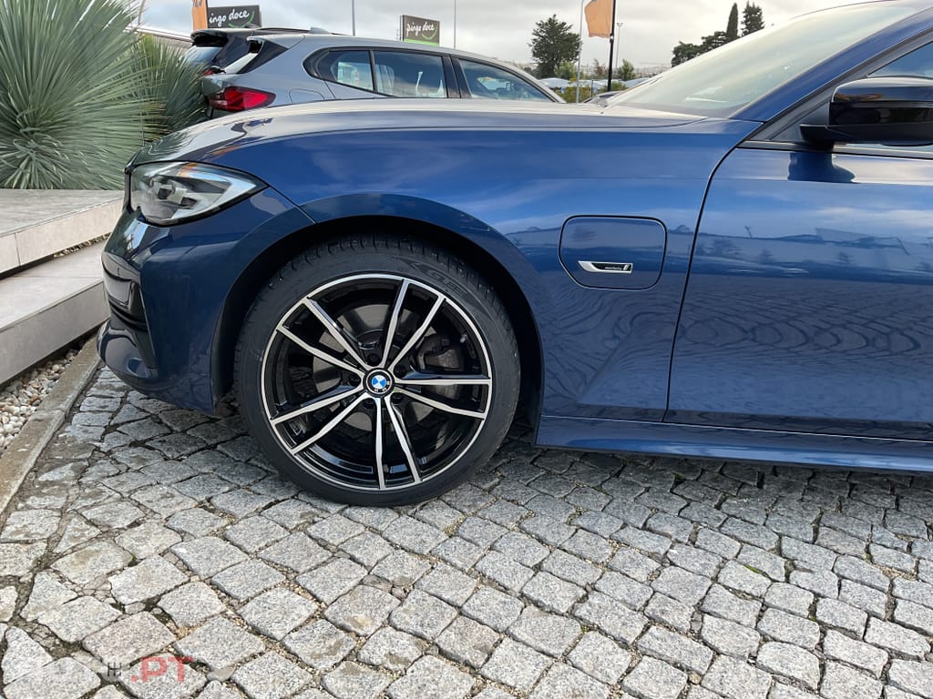 BMW 320 e Touring Line Sport Auto