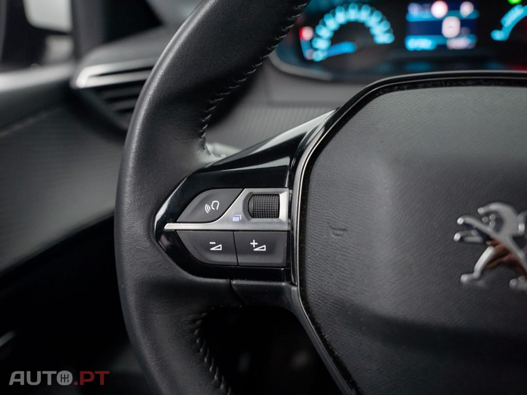 Peugeot E-208 50 kWh Active Pack