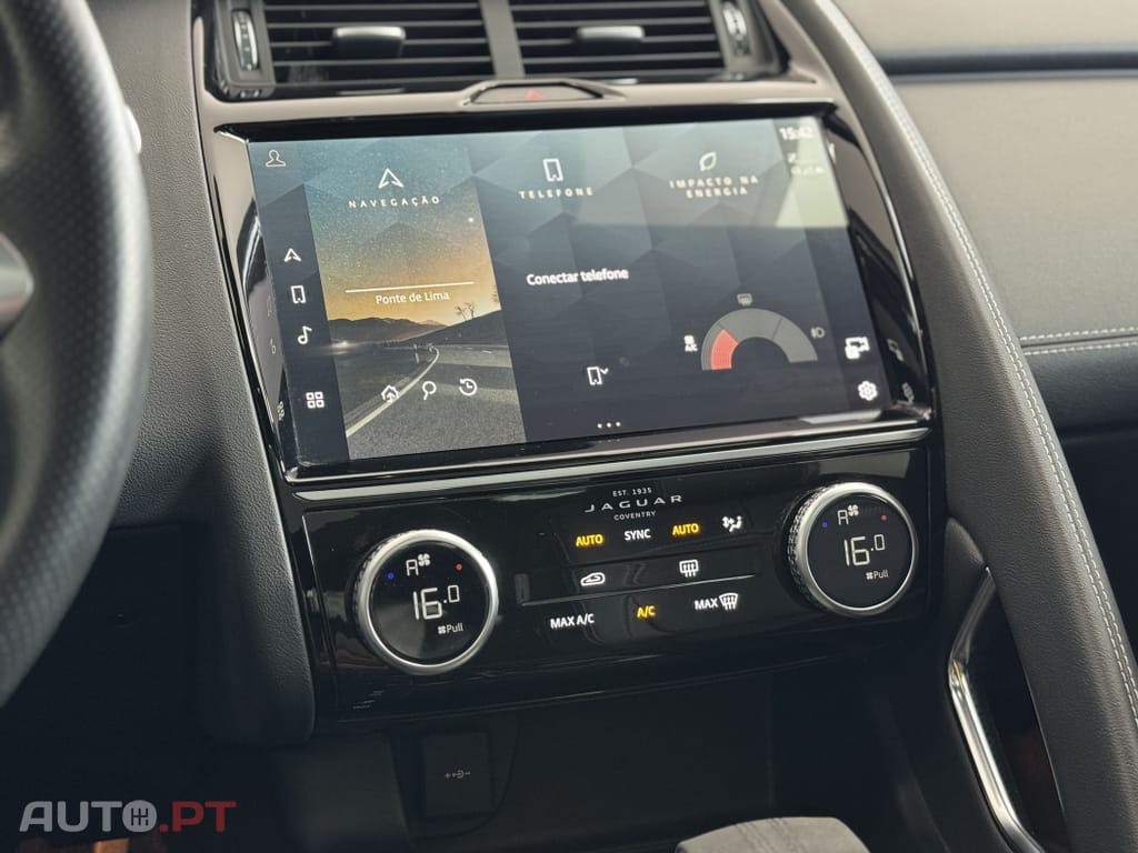 Jaguar E-Pace 1.5 P300e R-Dynamic HSE AWD Aut.