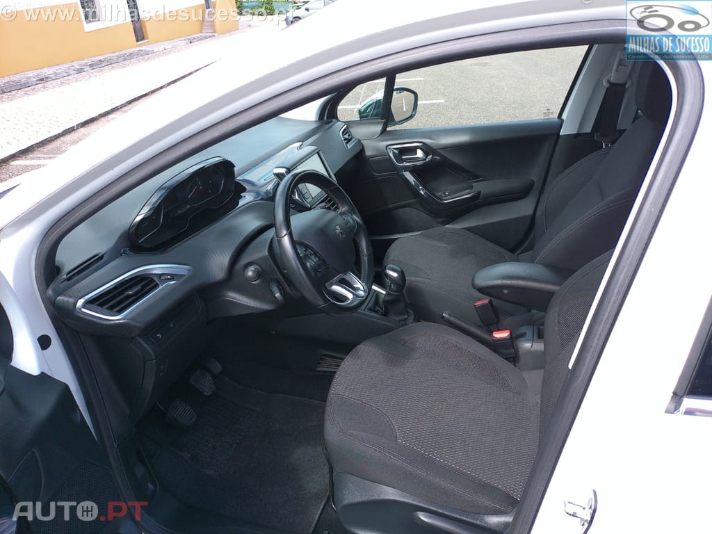 Peugeot 208 1.5 BlueHDI Allure