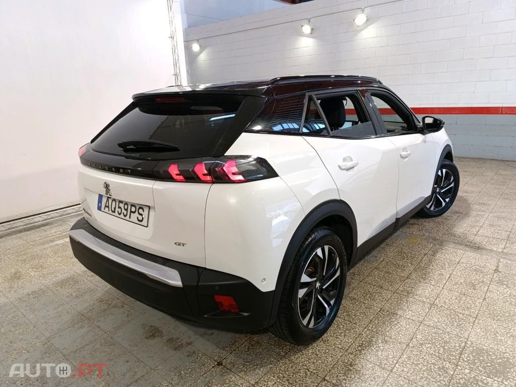 Peugeot E-2008 GT