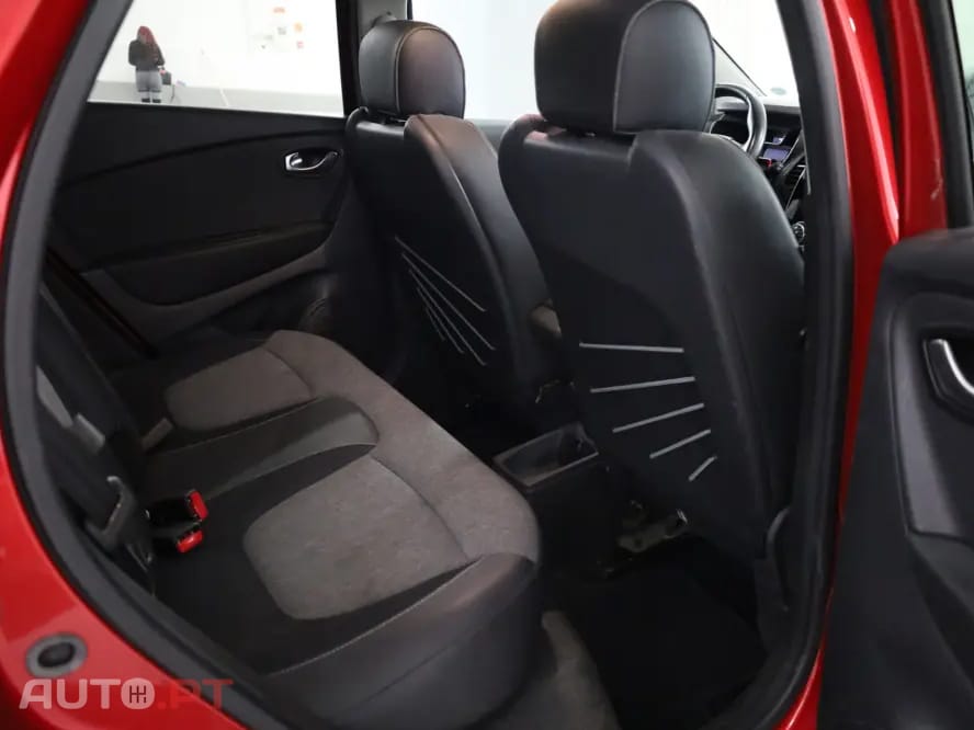 Renault Captur 1.3 TCe Exclusive