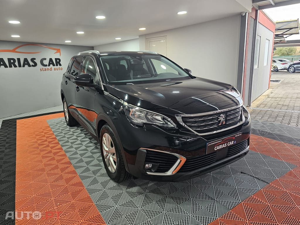 Peugeot 5008 1.2 PureTech Allure EAT8