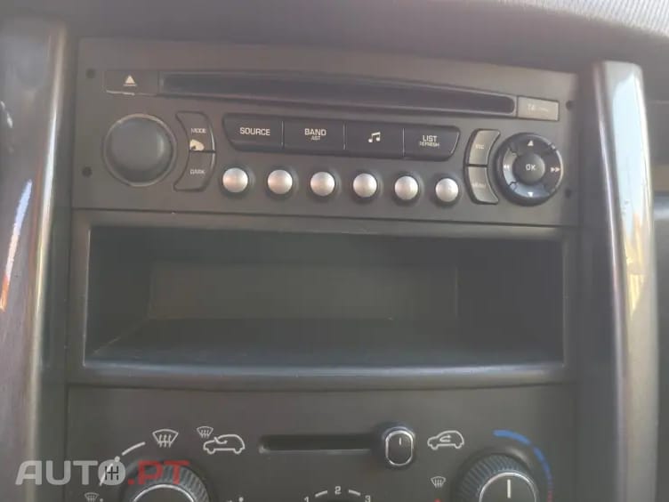 Peugeot 207 SW 1.4 VTi Sportium