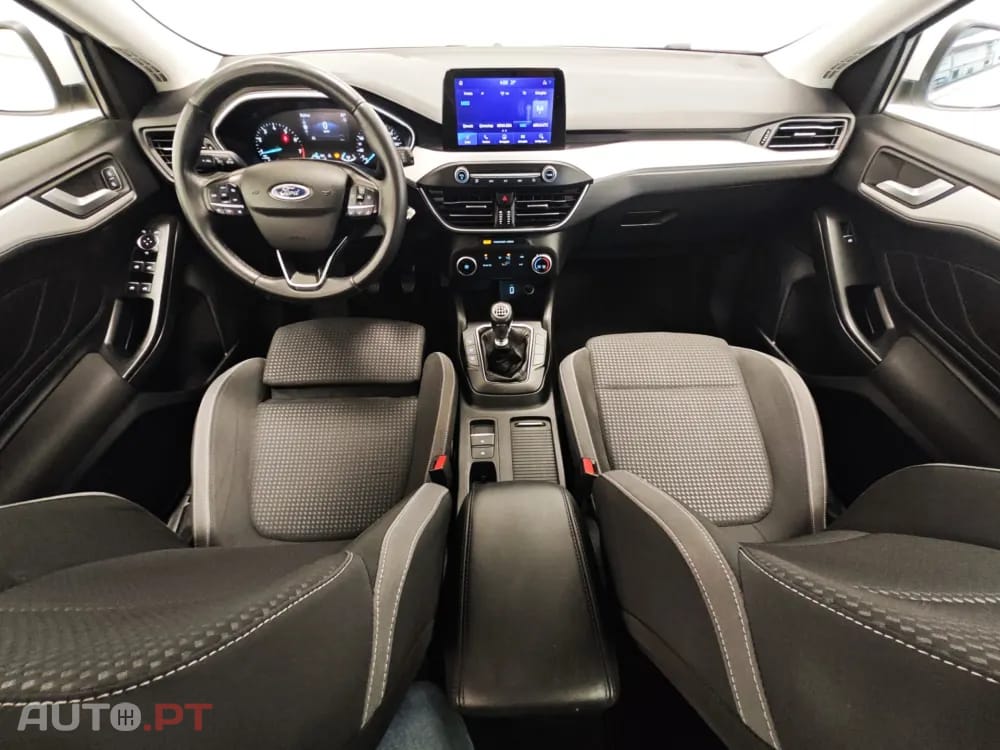 Ford Focus SW 1.0 EcoBoost MHEV Connected