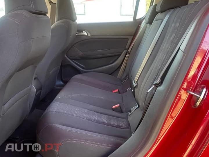 Peugeot 308 1.6 BlueHDi Allure