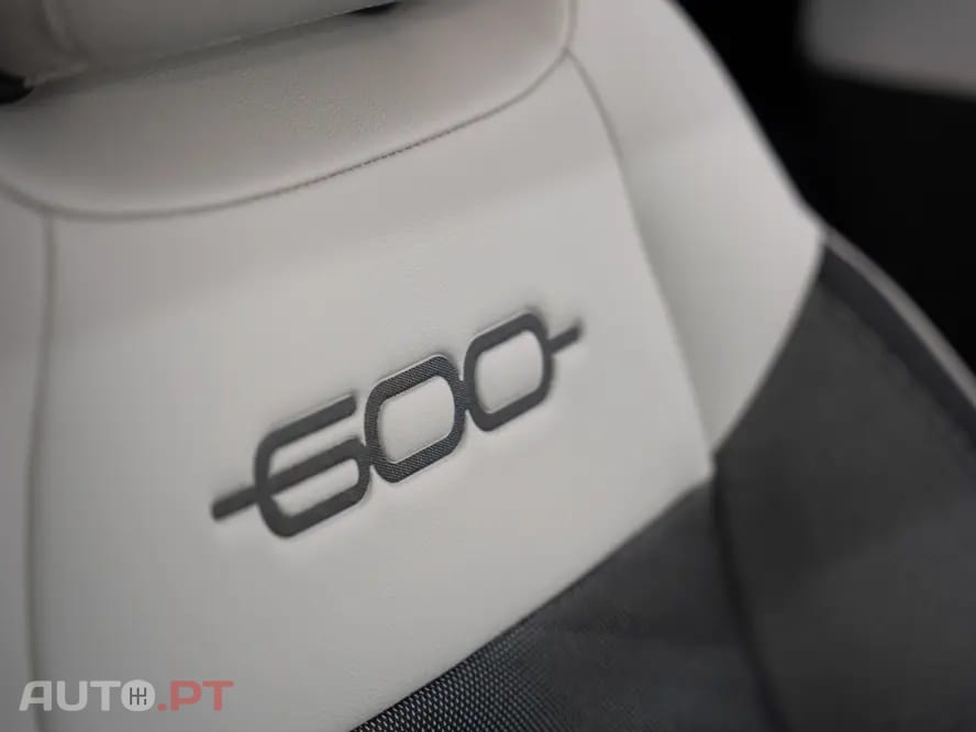 Fiat 600 1.2 Hybrid La Prima