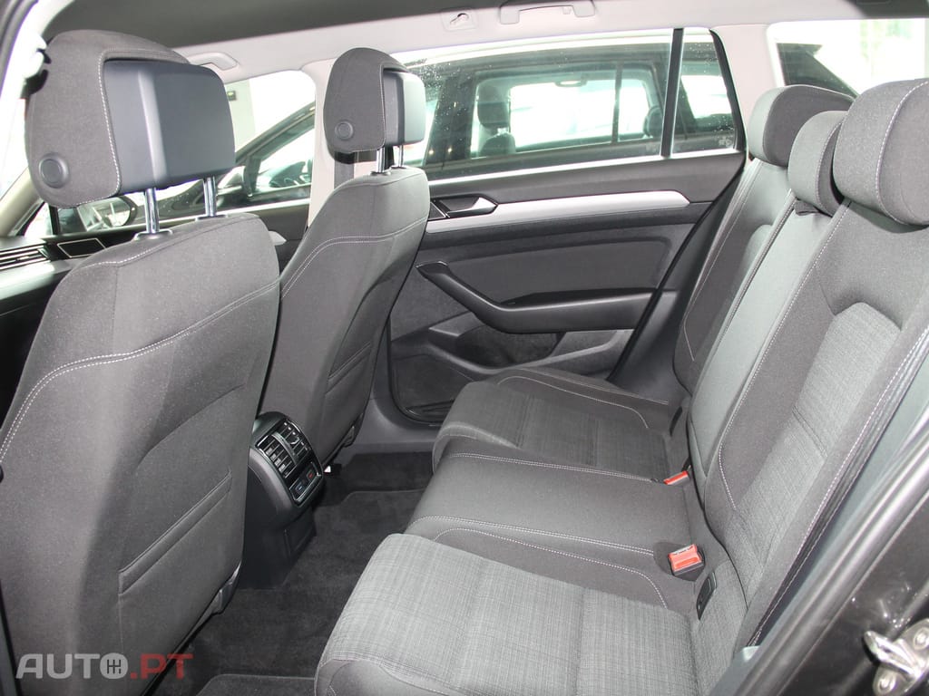 Volkswagen Passat Variant 1.6 TDi Confortline DSG