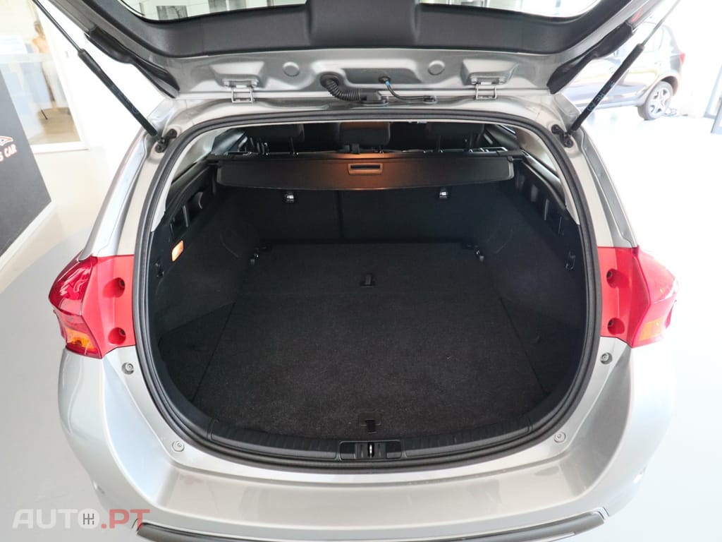 Toyota Auris Touring Sports 1.4 D-4D Active+AC