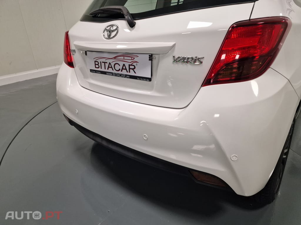 Toyota Yaris BIZZ 1.4 D-4D 90CV IVA DEDUTIVEL