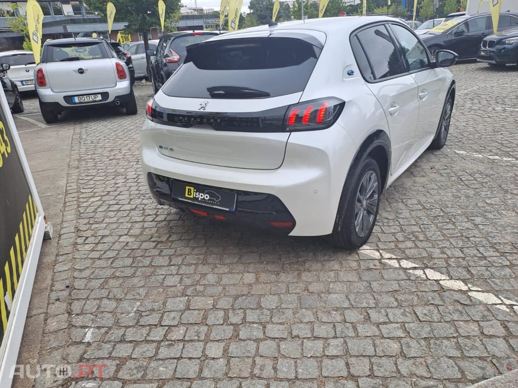 Peugeot E-208 50 kWh Allure