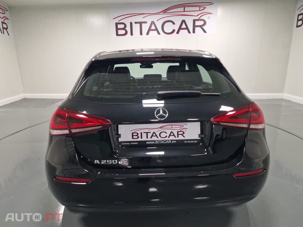 Mercedes-Benz A 250 E STYLE PLUS Hibrido Plug-In