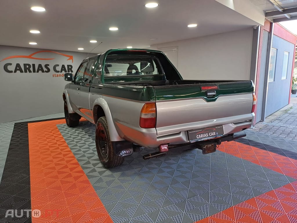 Mitsubishi L200 2.5 TD Club 3L