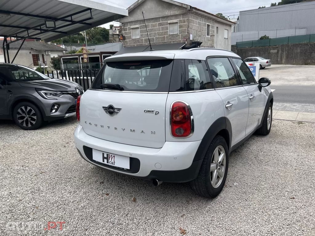 MINI Countryman One D