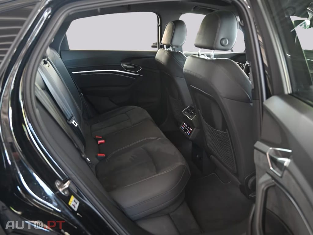 Audi E-Tron 50 Quattro S Line 96 % I.V.A DEDUTIVEL