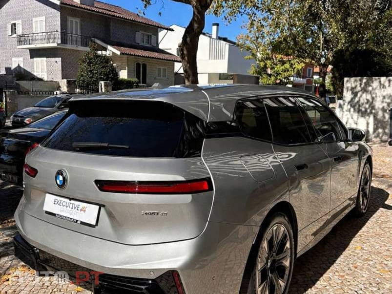 BMW iX xDrive 45 Pack Desportivo