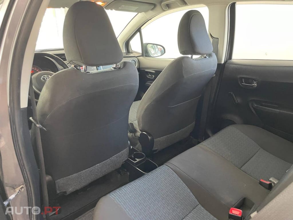 Toyota Yaris 1.0 VVT-i ACtive+AC