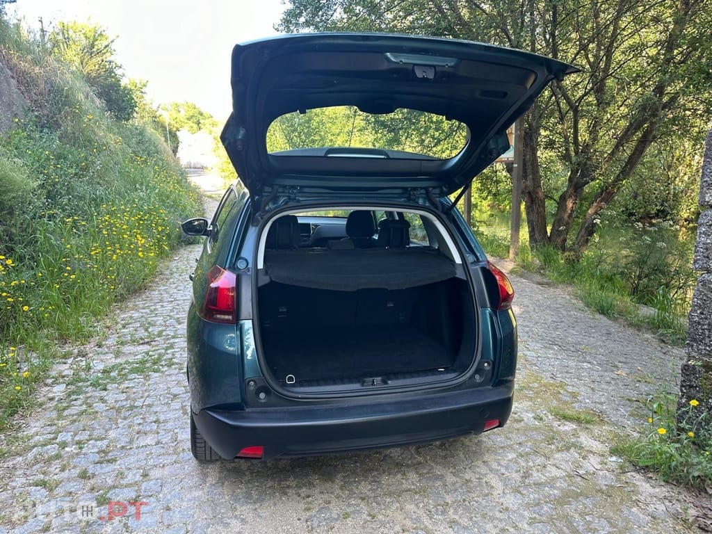 Peugeot 2008 1.6 e-HDi Active