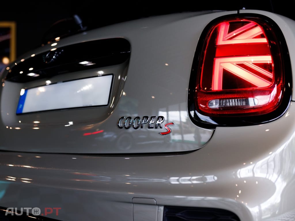 MINI Cooper Cooper S Aut. JCW