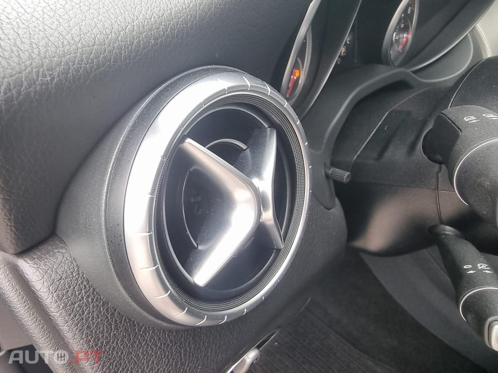 Mercedes-Benz CLA 180 d Urban Aut.