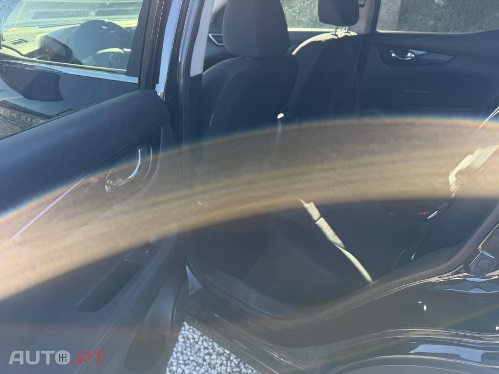 Nissan Qashqai 1.5 dCi N-Connecta 18