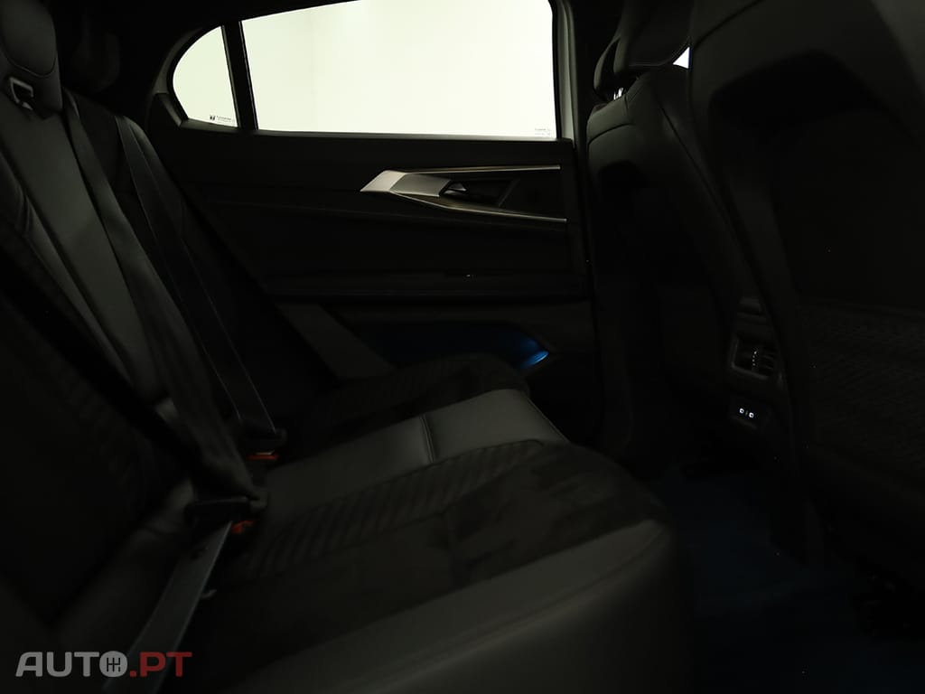 Renault Rafale 1.2 Hyper Hybrid E-Tech 4x4 Esprit Alpine