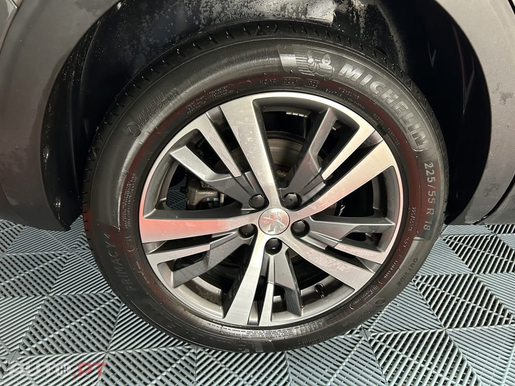 Peugeot 5008 1.5 BlueHDi Allure Pack