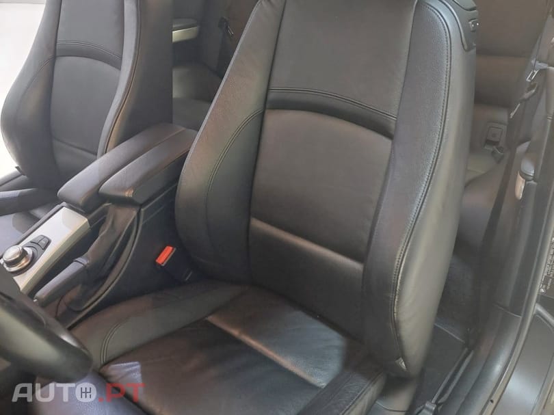 BMW 335 i Coupe Aut.