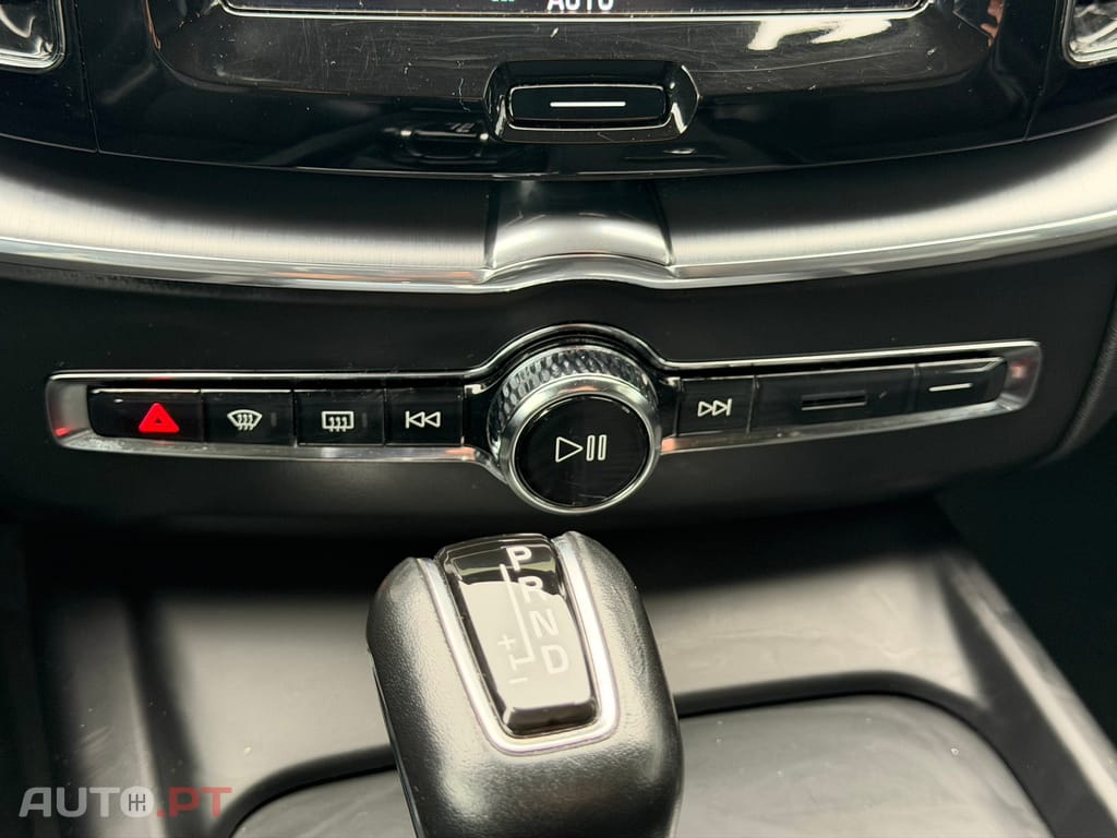 Volvo XC60 2.0 D4 Momentum Geartronic