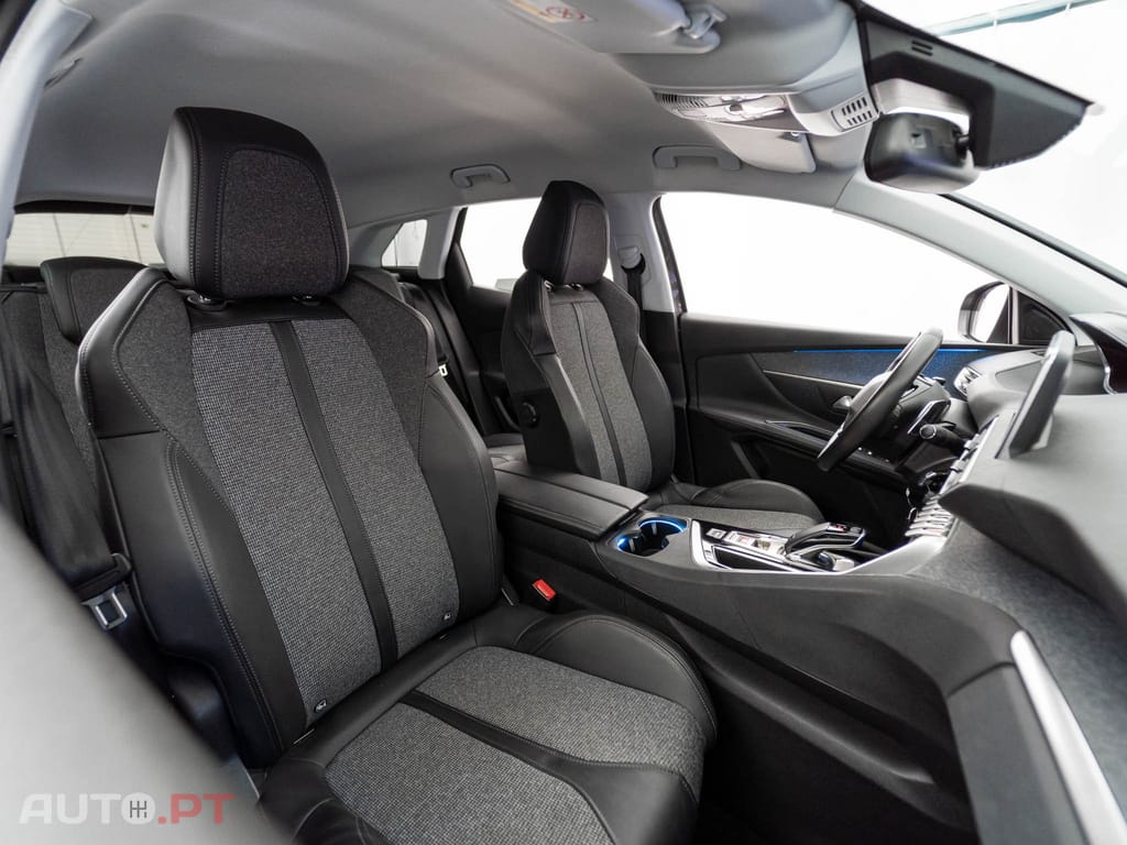 Peugeot 3008 1.5 BlueHDi Allure EAT8
