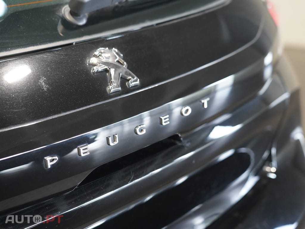 Peugeot E-208 50 kWh Active Pack