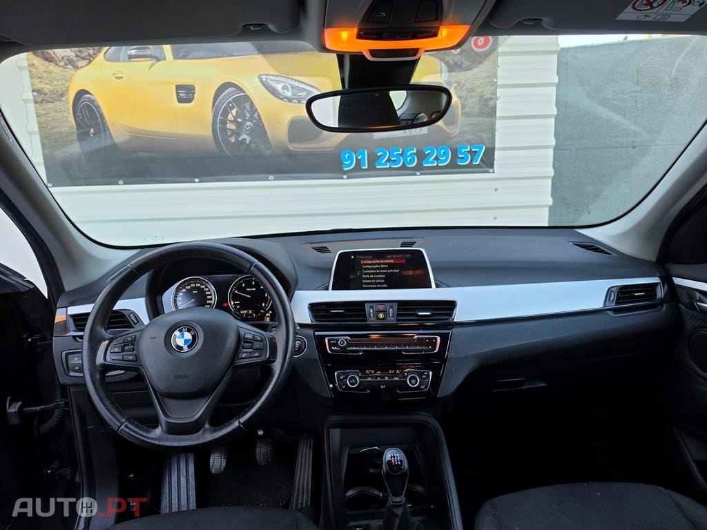 BMW X1 16 d sDrive Advantage — fotografia 9