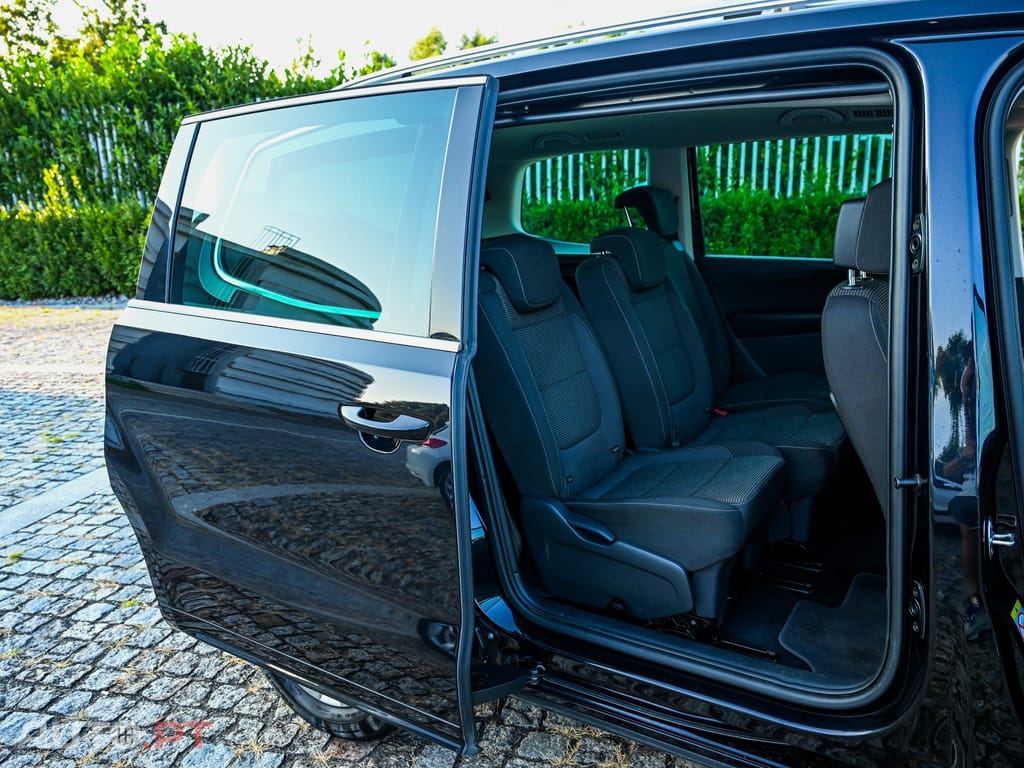 Volkswagen Sharan 2.0 TDi Blue Highline
