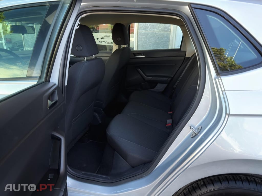 Volkswagen Polo 1.0 Confortline
