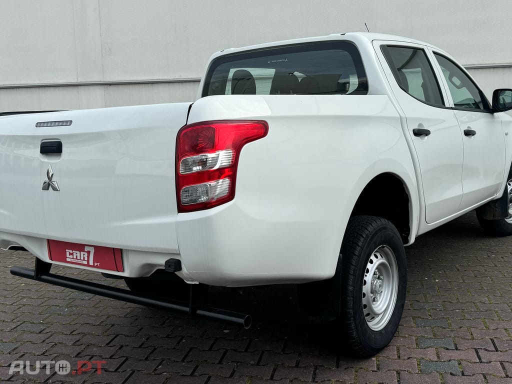 Mitsubishi L200 2.4 DI-D CD Campera 4WD