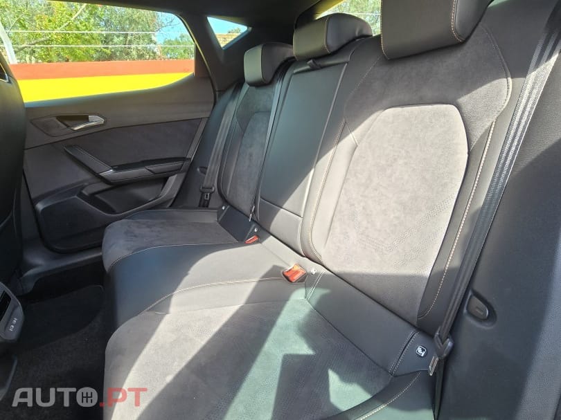 Cupra Leon 1.5 eTSI MID DSG