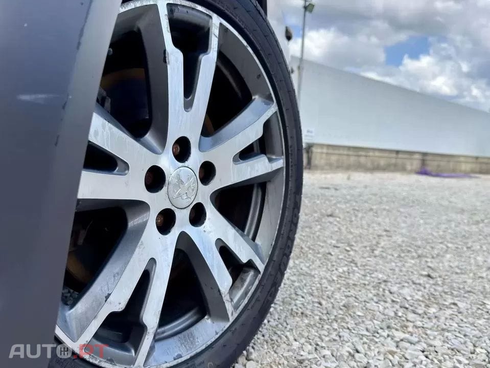 Peugeot 508 RXH 2.0 HDi Hybrid4 163cv 2-Tronic