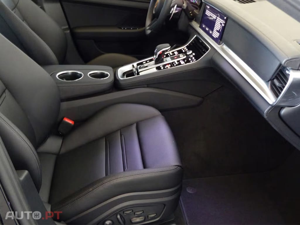 Porsche Panamera 4 E-Hybrid I.V.A DEDUTIVEL