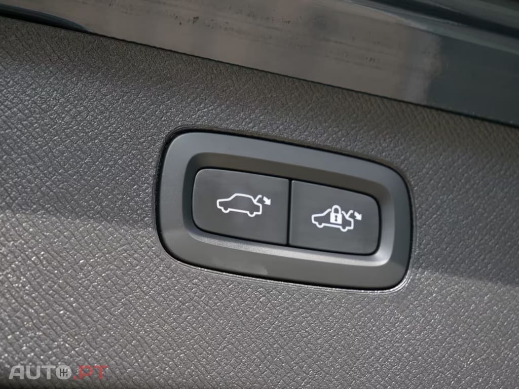 Volvo XC90 T8 I.V.A DEDUTÍVEL