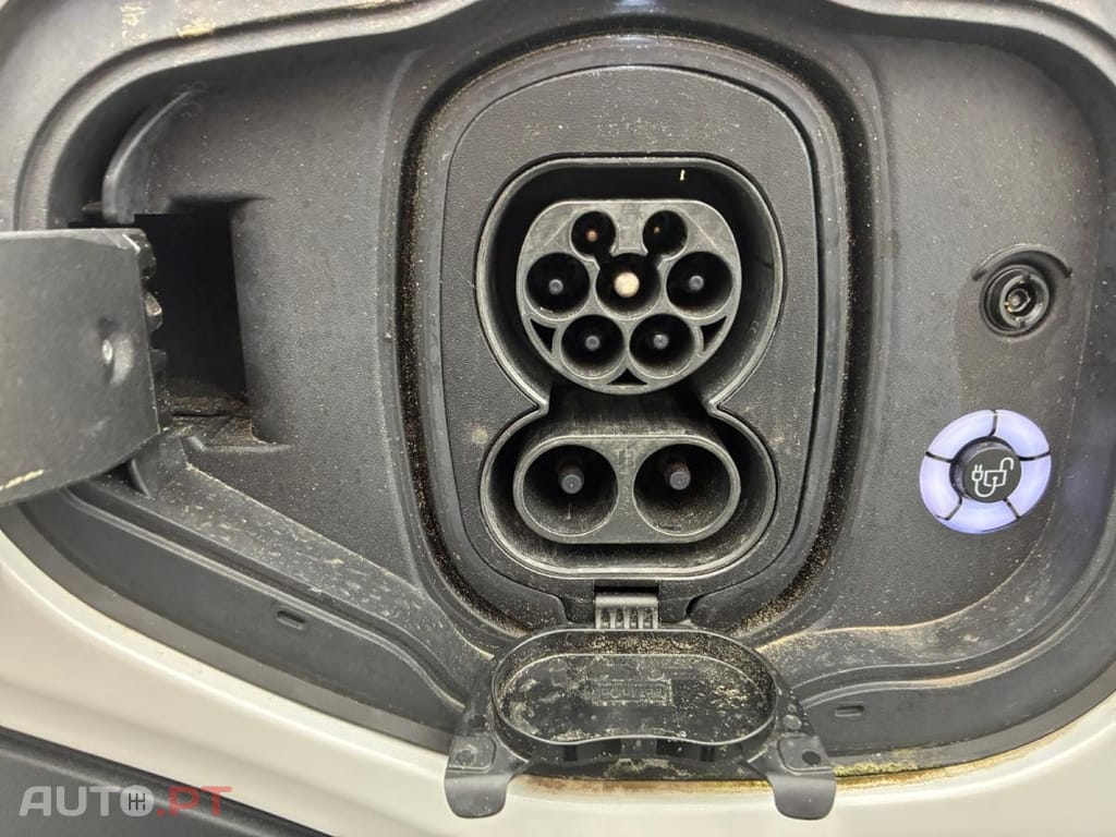 Ford Mustang Mach-E Standard Range