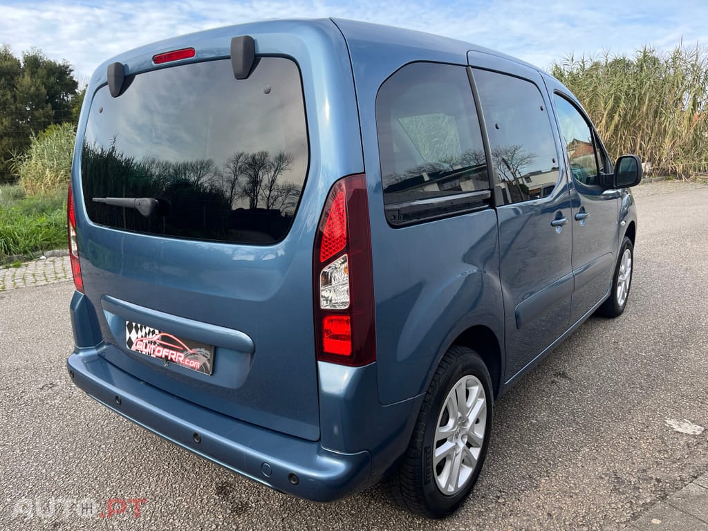 Peugeot E-Partner 50 kWh Premium Standard