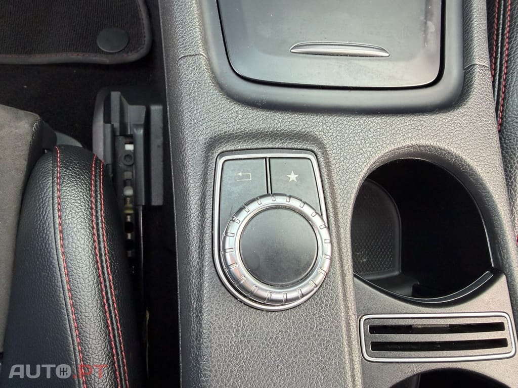 Mercedes-Benz CLA 220 d Shooting Brake AMG Line Aut.