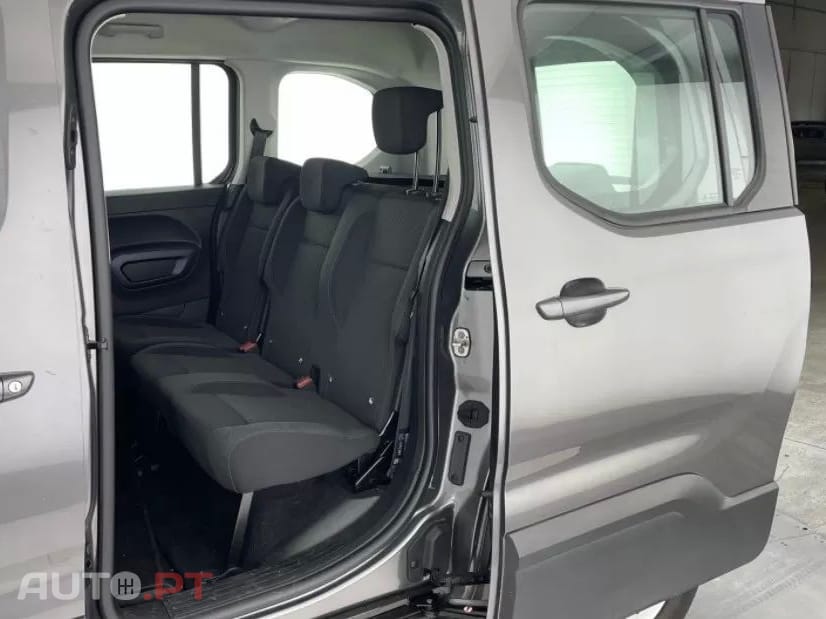 Peugeot Rifter 1.2 PureTech Active