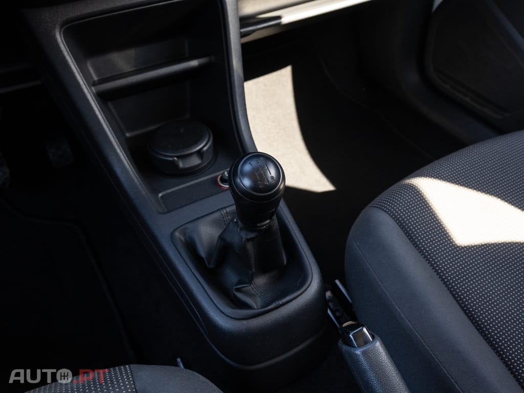 Volkswagen Up! 1.0 Take