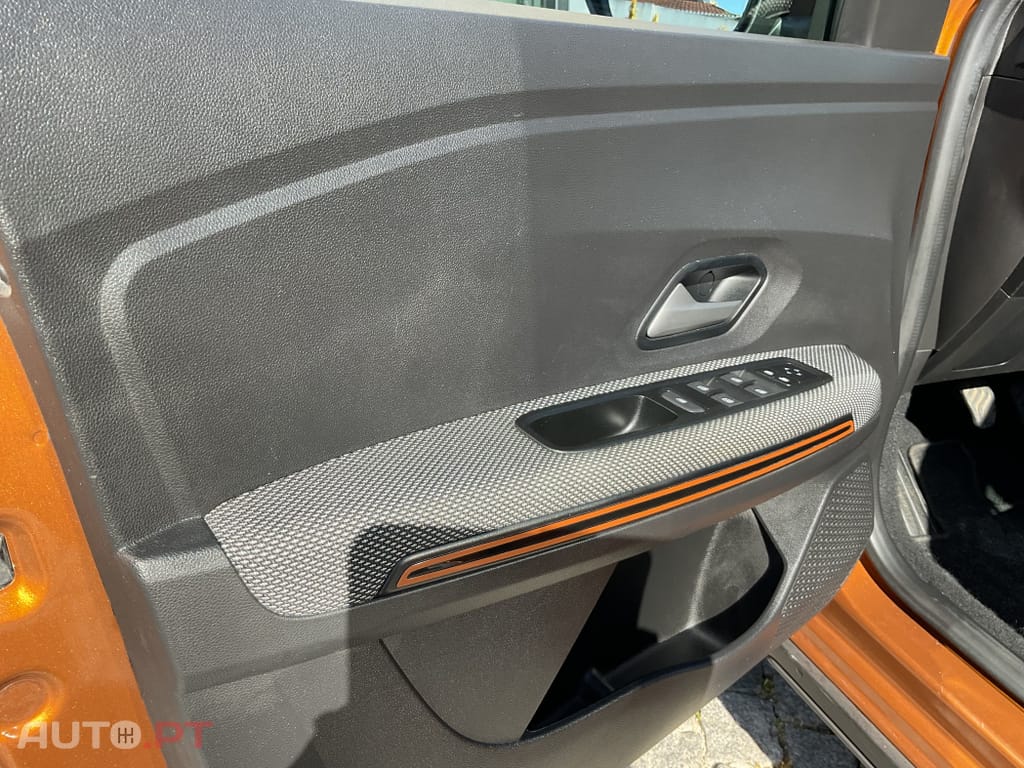 Dacia Sandero 1.0 ECO-G Expression Bi-Fuel