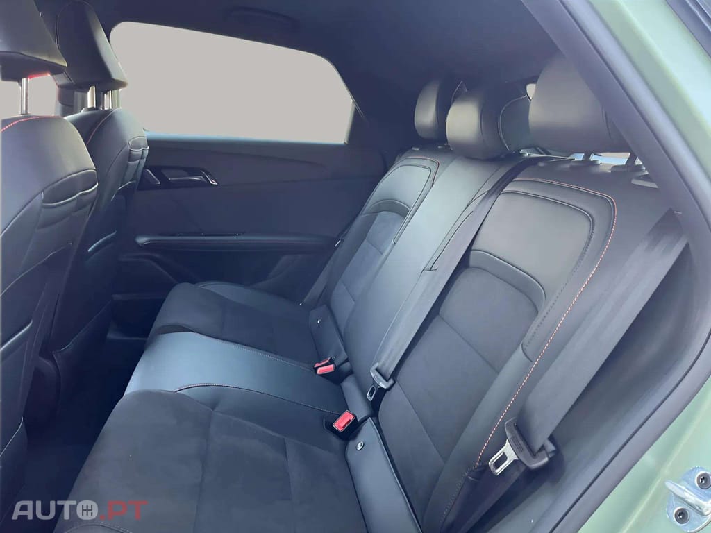 MG MG4 64 kWh XPower Luxury